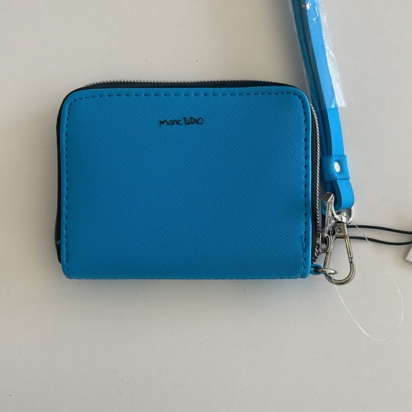 Marc Tetro Schnauzer Blue Synthetic Saffiano Zip Around Wallet/Wristlet NWT - Picture 3 of 7